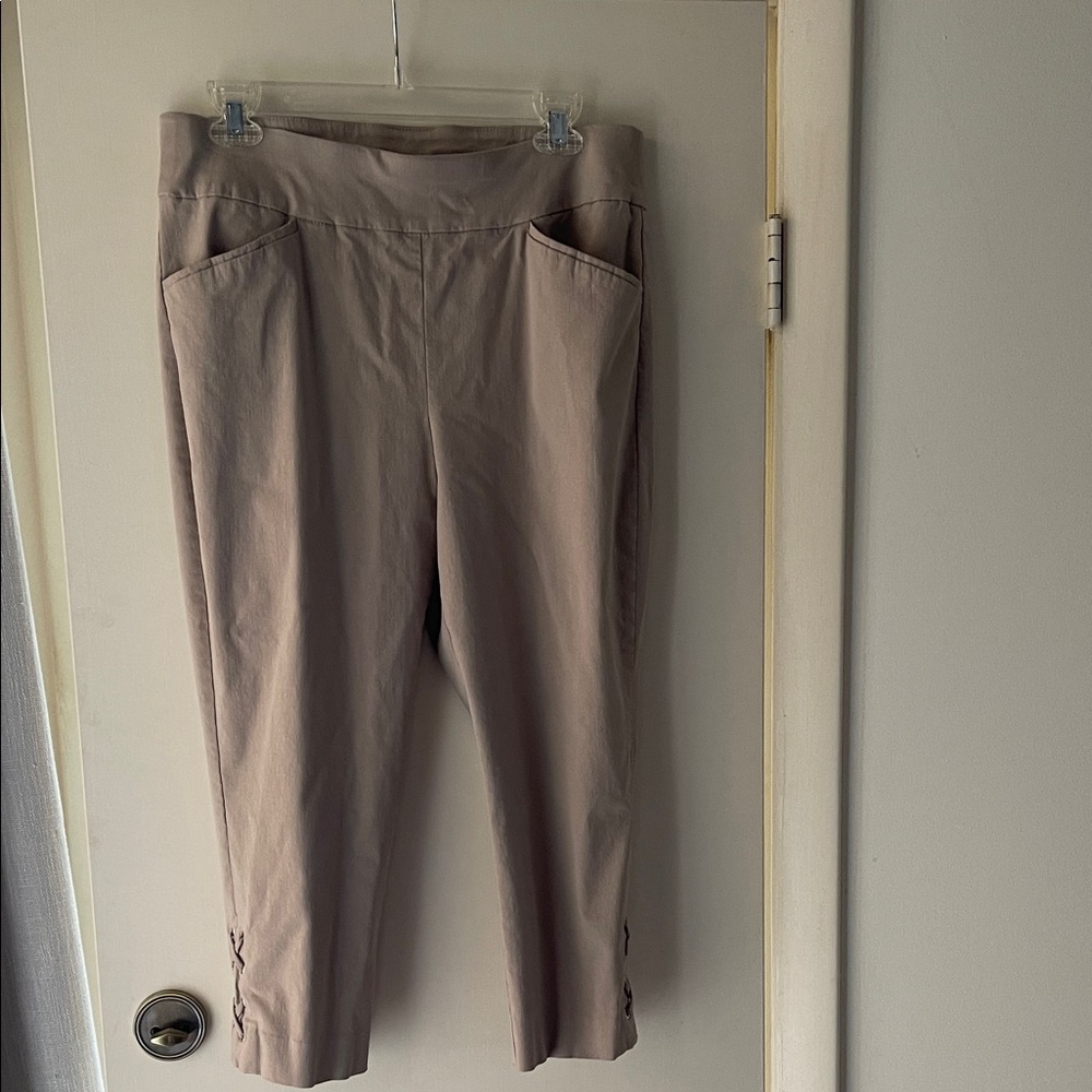 Chico's Light Brown Capris